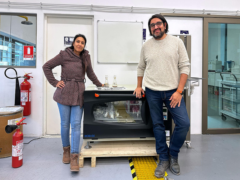 Andrea Jara & Dr. Francisco Remonse at Lithium I+D+i – Universidad Católica del Norte – Antofagasta, Chile – 2024