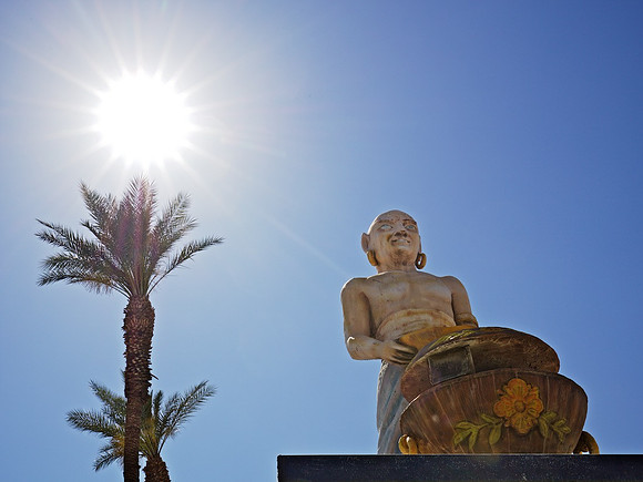 Statue & Sunstar - Riverside County Fairgrounds - Indio, CA - 2016
